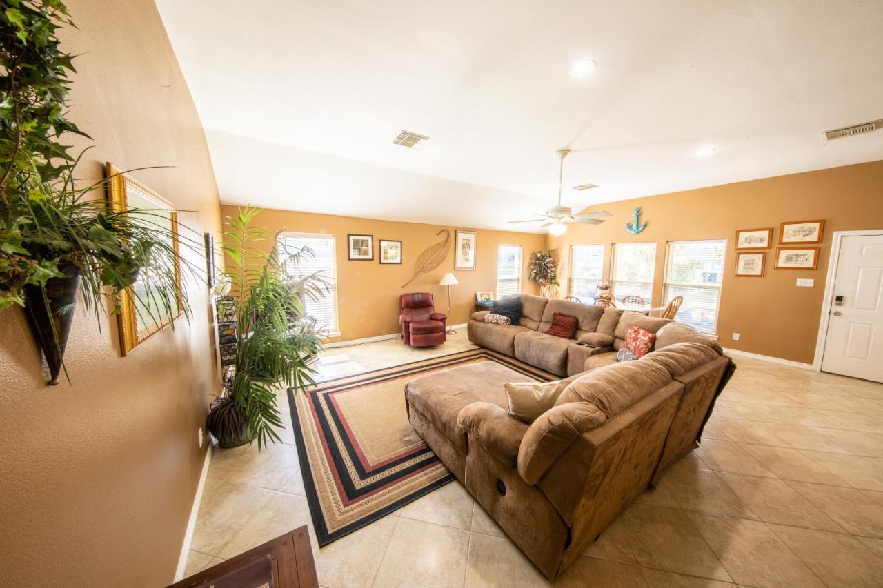 Relax At Our Beach Haven - Pet Friendly Galveston Exteriér fotografie